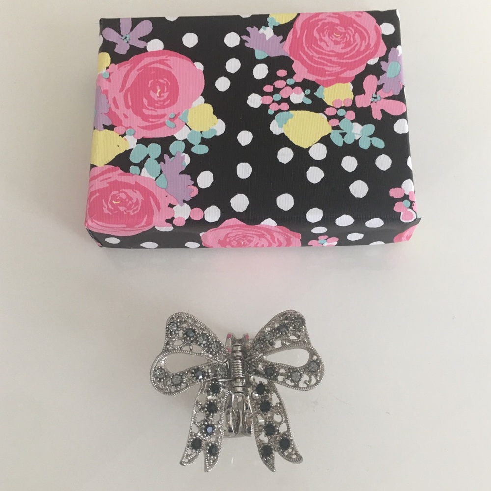 BCBGMAXAZRIA women’s Boutique Hairband Crystals